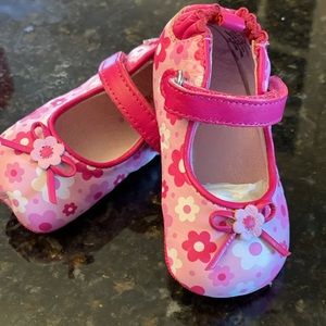 Robeez mini shoes